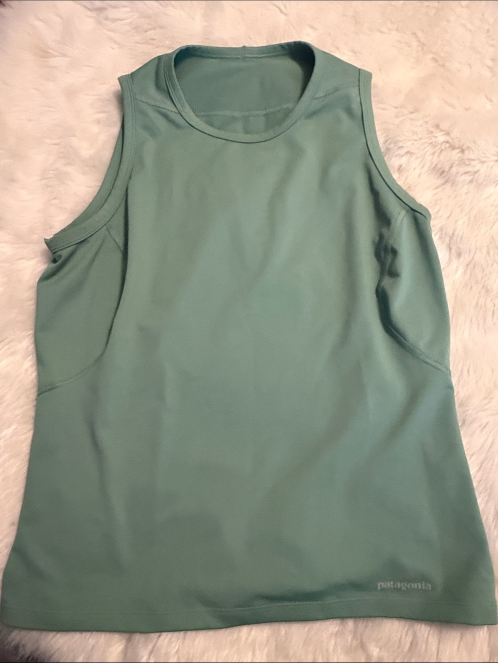 Patagonia Tank Top in Olive green  size medium